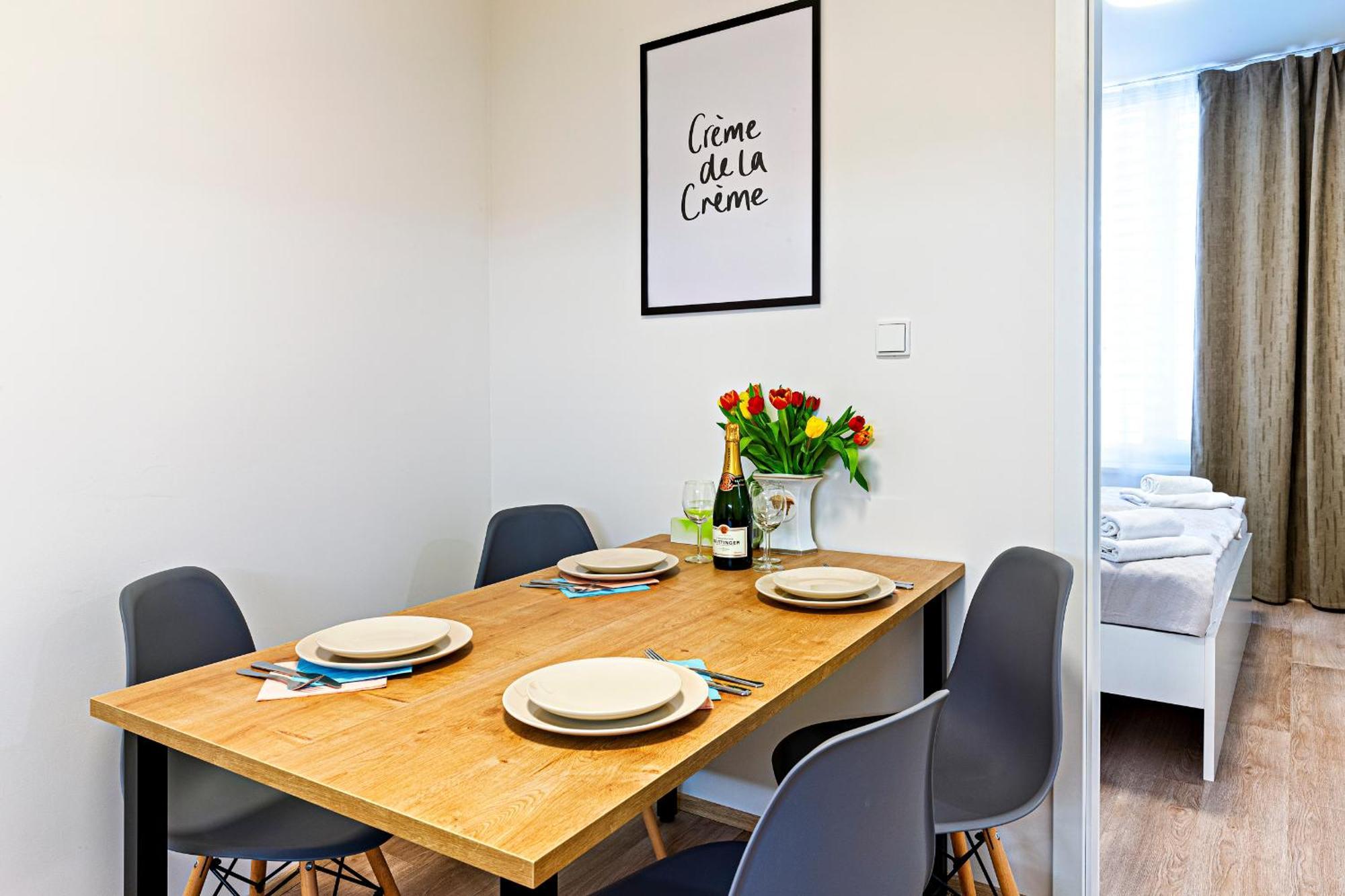 Kora Apartments Andel Πράγα Εξωτερικό φωτογραφία